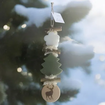 Savons - Tresse 1 Savon Fleur Blanche Bergamote 1 Sapin Vert Parfum Cèdre avec Rond Bois "Cerf Debout" - FABRIQUE LOMAELLE