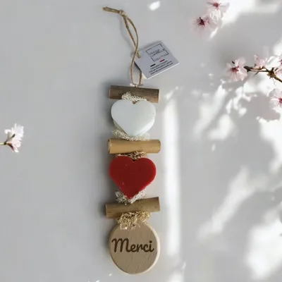 Savons - Tresse 1 Coeur Bergamote 1 Coeur Fruit Rouge 1 Rond bois "Merci" - FABRIQUE LOMAELLE