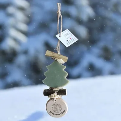Savons - Tresse 1 Sapin Vert Parfum Cèdre avec Rond Bois Gravé "boule de Noël" - FABRIQUE LOMAELLE
