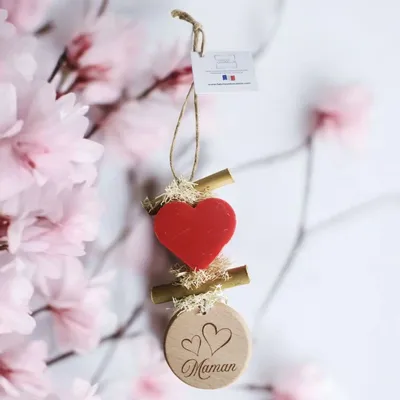 Savons - Tresse 1 Savon Coeur Fruit Rouge avec Rond bois "Maman" - FABRIQUE LOMAELLE