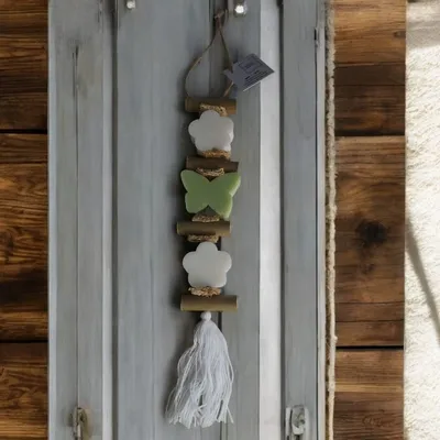 Savons - tresse 1 Savon Fleur Bergamote 1 Savon Papillon Verveine1 Savon Fleur Bergamote - FABRIQUE LOMAELLE