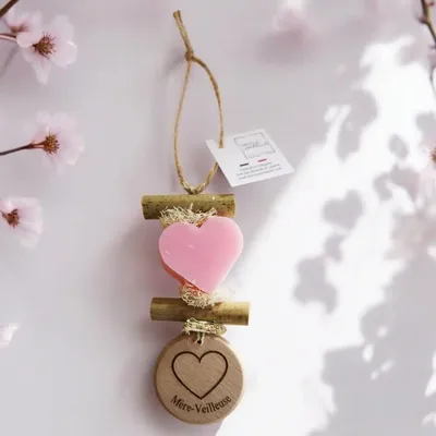 Savons - Tresse 1 Savon coeur Rose avec Rond Bois "Mère-veilleuse" - FABRIQUE LOMAELLE