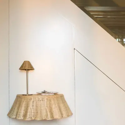 Autres tables  - TABLE D'APPOINT FLOTTANTE FESTONNÉE EN ROTIN - MAHE HOMEWARE