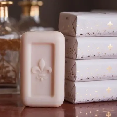 Soaps - Rice powder scented soap - Versailles - LA SAVONNERIE ROYALE