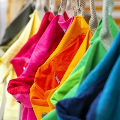 Bags and totes - TOTE BAG - TRAVAUX EN COURS...