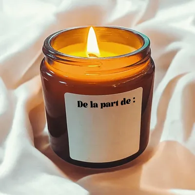 Objets de décoration - Bougie Parfumée - Merci pour cette année - Musc blanc – 95g - MUISTI