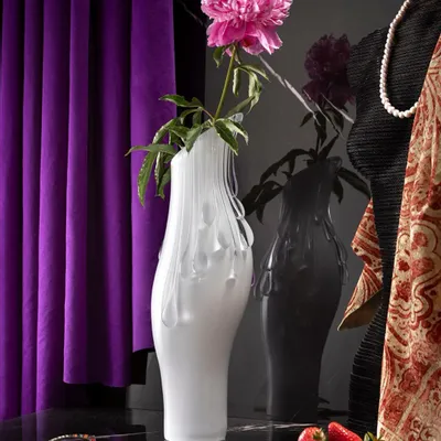 Vases - White Stravedamento - AINA KARI