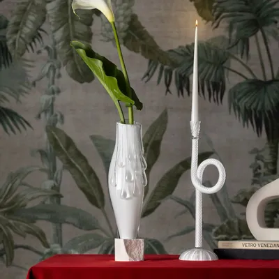 Vases - White Stravedamento - AINA KARI