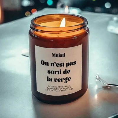 Objets de décoration - Bougie Parfumée - On n'est pas sorti de la verge - Musc blanc – 160g - MUISTI