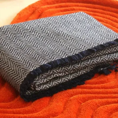Throw blankets - Midnight & Ivory Cashmere Herringbone Throw : Arthur - PASHMA