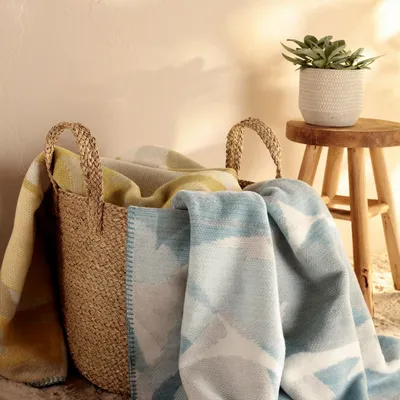 Throw blankets - Blanket Horizon Flora - BIEDERLACK