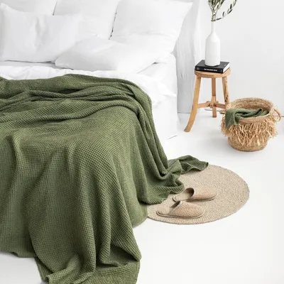 Bed linens - Linen waffle blanket in Forest green - MAGICLINEN