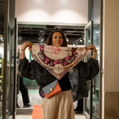 Foulards et écharpes - foulard en satin , Création et impression françaises - KOUNTHEA RETH