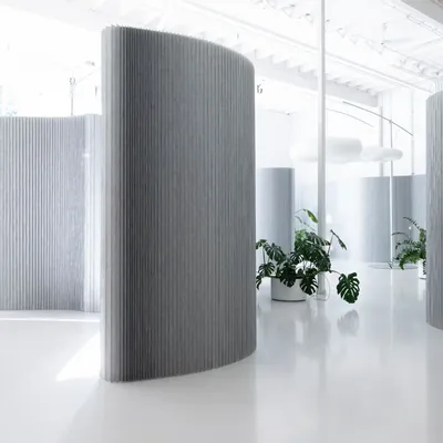 Acoustic solutions - aluminum textile softwall | flexible freestanding partition - MOLO