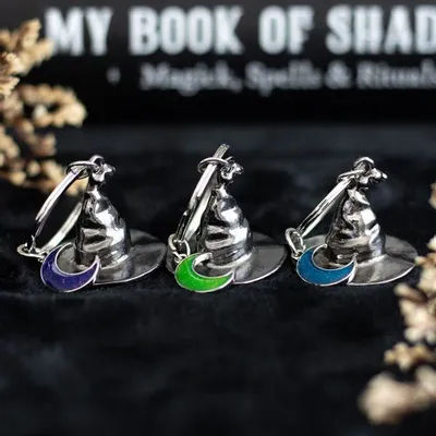 Objets de décoration - Ensemble de 3 porte-clés chapeaux de sorcières Coven Sisters - SOMETHING DIFFERENT WHOLESALE