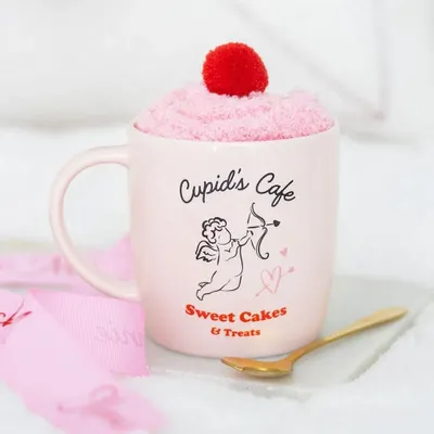 Tasses et mugs - Ensemble tasse, cuillère et chaussettes Cupid's Café - SOMETHING DIFFERENT WHOLESALE