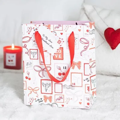 Sacs et cartables - Sac cadeau imprimé avec timbre-poste de la Saint-Valentin - SOMETHING DIFFERENT WHOLESALE