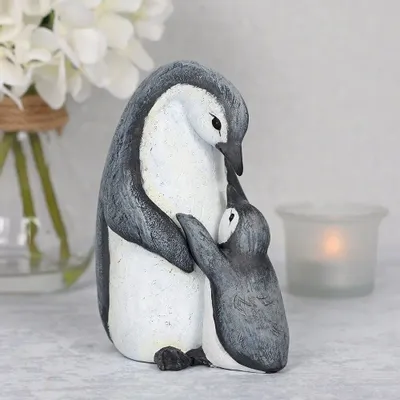 Ornements - Ornement pingouin « Maman Waddle Je me passe de toi » - SOMETHING DIFFERENT WHOLESALE