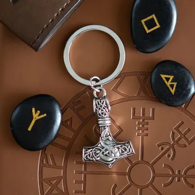 Objets de décoration - Porte-clés marteau Mjölnir - SOMETHING DIFFERENT WHOLESALE