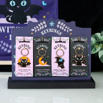 Objets de décoration - Ensemble de 24 porte-clés mignons et effrayants exposés - SOMETHING DIFFERENT WHOLESALE