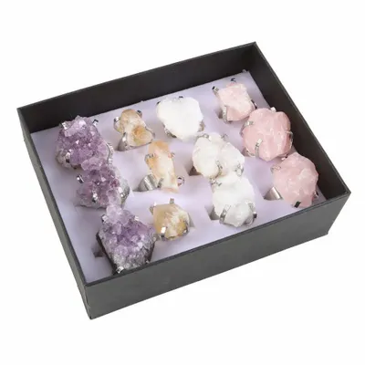 Bijoux - Ensemble de 12 bagues en cristal assorties - SOMETHING DIFFERENT WHOLESALE