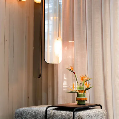 Mirrors - Mirror Han - VIPS AND FRIENDS