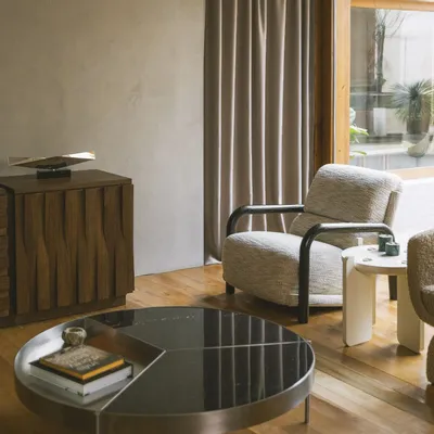 Coffee tables - Ipanema Round Side Table in Lacquered Wood and Brass - DUISTT