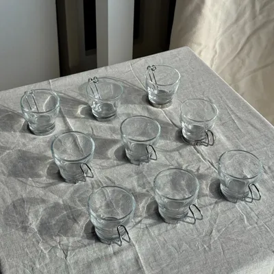 Tasses et mugs - Lot de 9 tasses italiennes vintage à anse en métal - OFFICE OBJETS