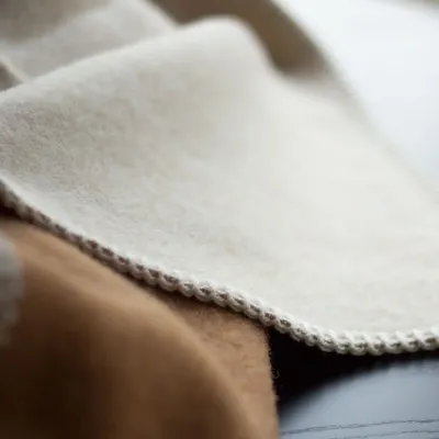 Linge de lit - Plaid de lit en laine CAMEL - simple - MOST-BLANKETS