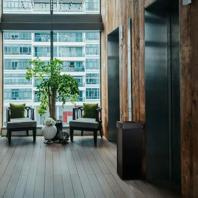 Objets design - Corbeille haute en cuir régénéré HOQUA - LIMAC DESIGN