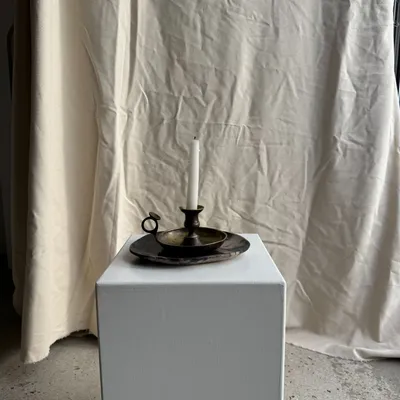 Bougeoirs et photophores  - Bougeoir à main doré ancien noirci H8 D13,5 - OFFICE OBJETS