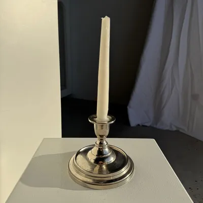 Bougeoirs et photophores  - Petit bougeoir en métal argenté brillant H11 D13 - OFFICE OBJETS