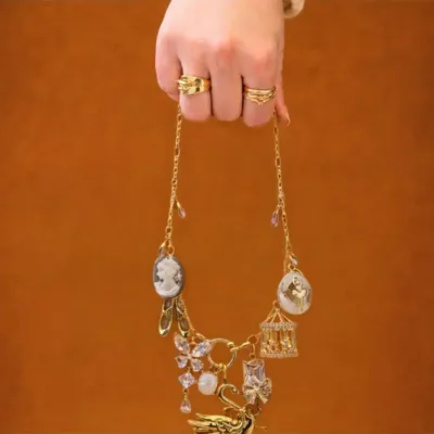 Bijoux - Collier Maxi - Lac des cygnes - FASCINATO