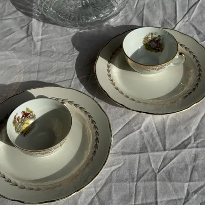 Assiettes de réception - Lot de 2 assiettes à dessert à liseré doré Gien Quimper D19 - OFFICE OBJETS