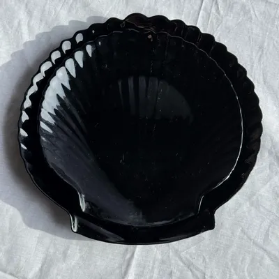 Plats et saladiers - Duo plats coquilles verre noir vintage D32 et D26 - OFFICE OBJETS