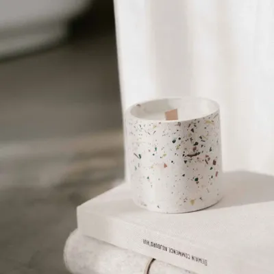Candles - Terrazzo Candle — Linen Cloud - MIMPI
