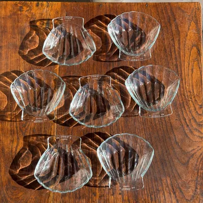 Bowls - Set of 7 vintage Pyrex glass shell cups - OFFICE OBJETS