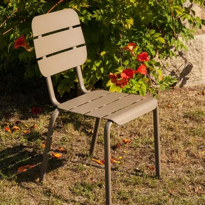 Chairs - ALICANTE stacking chair. - EZEÏS