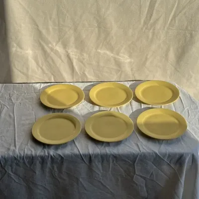 Everyday plates - Set of 6 small modern yellow dessert plates D19 - OFFICE OBJETS