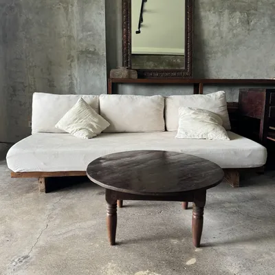 Tables basses - Coffee table, table basse ronde ancienne en teck indonésienne - OFFICE OBJETS