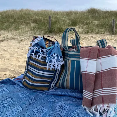 Pools - hammam towel Organic chocolate/white - OTTOMANIA