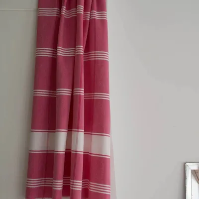 Pools - hammam towel Organic ruby red/white - OTTOMANIA