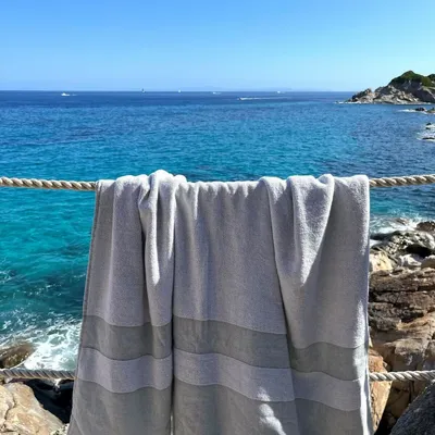 Piscines - fouta avec éponge vert sapin - OTTOMANIA