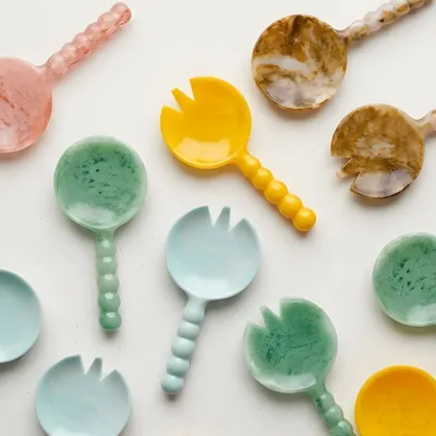 Kitchen utensils - Resin Salad Server-Pink (Set of 2), 4.10 x 8.75 inches - CASA AMAROSA