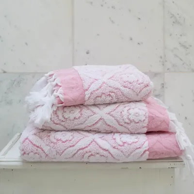 Hotel bedrooms - towel tulip pink - OTTOMANIA