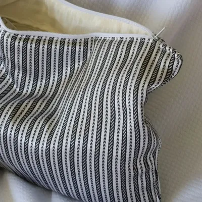 Bath towels - toiletry bag, white and black striped - OTTOMANIA