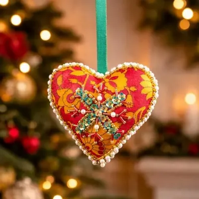 Guirlandes et boules de Noël - Décoration en forme de cœur en forme de cœur fabriquée à partir de sar - I WAS A SARI