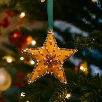 Guirlandes et boules de Noël - Jolie décoration en forme d'étoile fabriquée artisanalement - I WAS A SARI