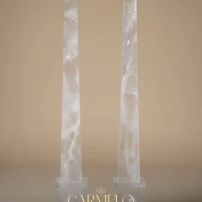 Objets de décoration - Sculptures de la tour de l'obélisque en cristal de roche - CARMELO PARIS