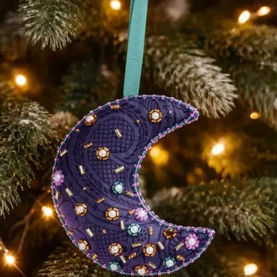 Guirlandes et boules de Noël - Décoration en forme de croissant de lune joyeuse fabriquée à partir de - I WAS A SARI